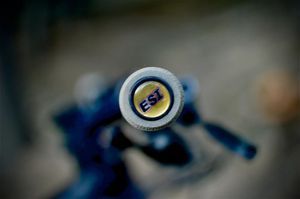 Image post by @esigrips on Instagram