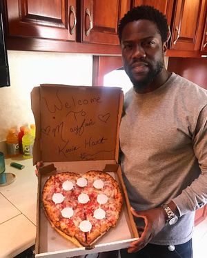 Image post by @kevinhart4real on Instagram