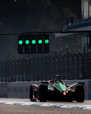 Image post by @lucasdigrassi on Instagram