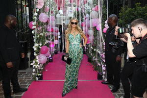 Image post by @parishilton on Instagram