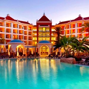 Image post by @hiltonhotels on Instagram