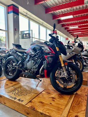 Image post by @motorcyclemall on Instagram