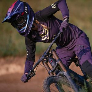 Image post by @foxmtb on Instagram