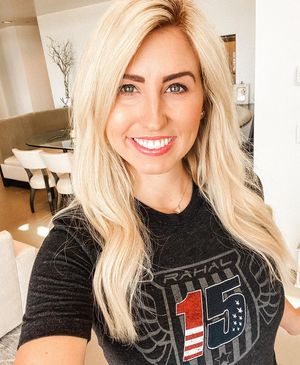 Image post by @courtneyforce on Instagram