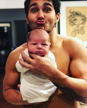 Image post by @therealcarlospena on Instagram