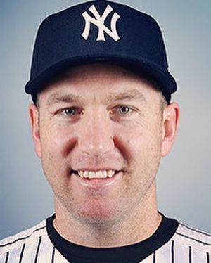 Image post by @bronxpinstripes on Instagram