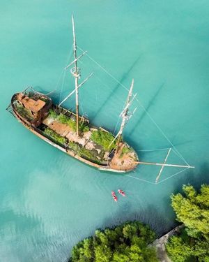 Image post by @nicktroutmankayak on Instagram