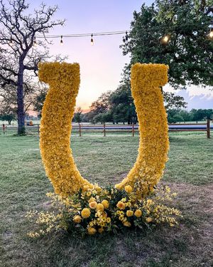 Image post by @thebloombartx on Instagram