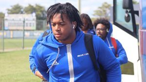 Image post by @bluehosefb on Instagram