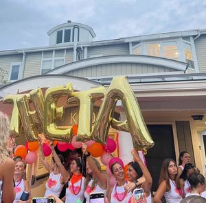 Image post by @uconntheta on Instagram