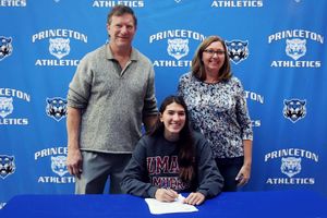 Image post by @umass_rowing on Instagram