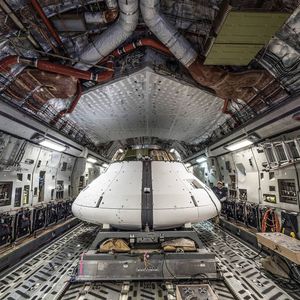 Image post by @nasaartemis on Instagram