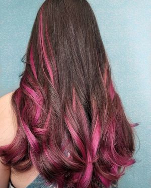 Image post by @AquaFireSalon on Facebook