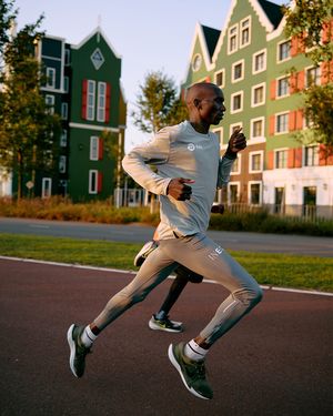 Image post by @nnrunningteam on Instagram