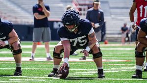 Image post by @ArizonaFBall on Twitter/X
