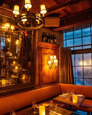 Image post by @thescenenewyork on Instagram