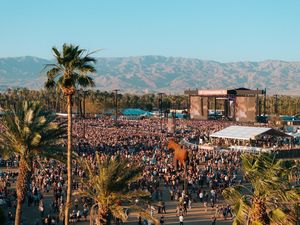 Image post by @stagecoach on Instagram