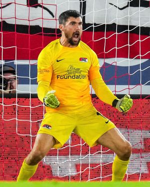 Image post by @azalkmaar on Instagram
