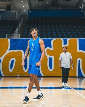 Image post by @pitt_mbb on Instagram