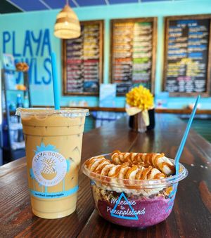 Image post by @playabowls on Instagram