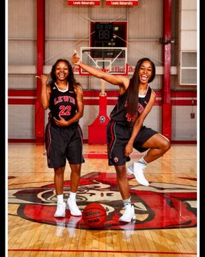 Image post by @lewiswbball on Instagram