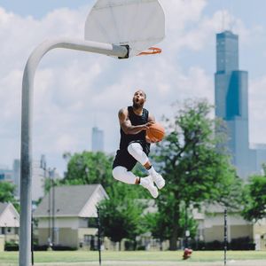 Image post by @nikechicago on Instagram