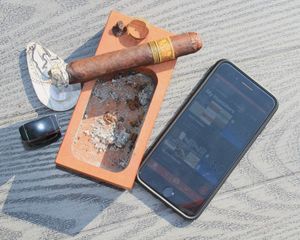 Image post by @cigarscanner on Facebook