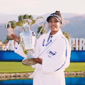 Image post by @uclawomensgolf on Instagram