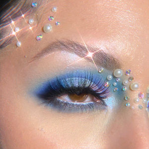Image post by @morphebrushes on Instagram