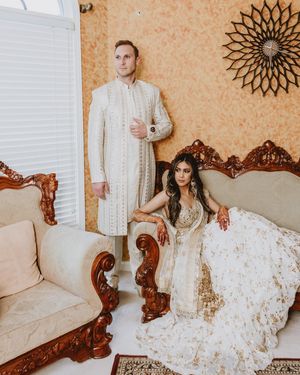 Image post by @thismodernlovephoto on Instagram