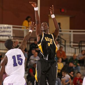 Image post by @adelphimbb on Instagram
