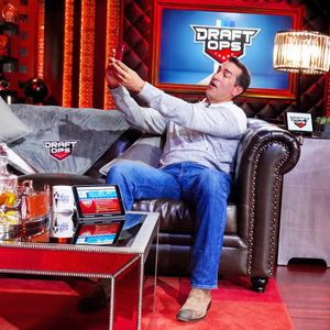 Image post by @richeisenshow on Instagram