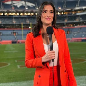 Image post by @denverbroncoscheer on Instagram