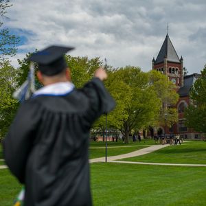 Image post by @uofnh on Instagram