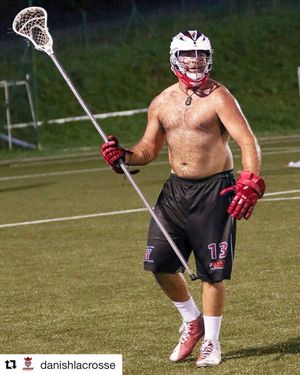 Image post by @washeduplaxbros on Instagram
