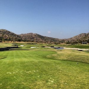 Image post by @jordansmithgolf on Instagram