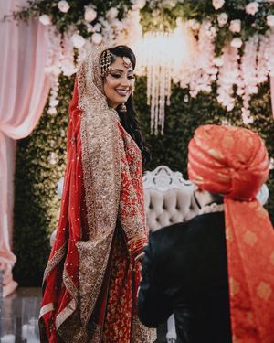 Image post by @thismodernlovephoto on Instagram