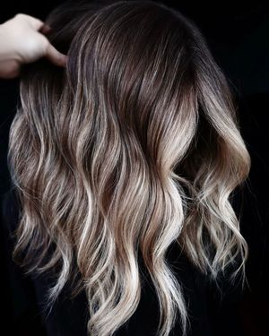 Image post by @behindthechair_com on Instagram