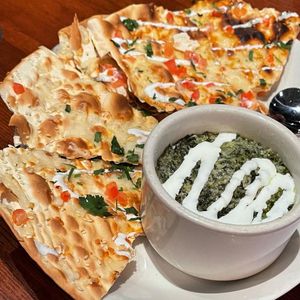 Image post by @houlihans on Instagram