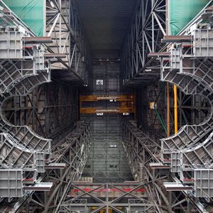 Image post by @nasaartemis on Instagram
