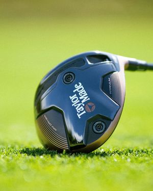 Image post by @taylormade_golf_japan on Instagram