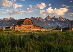 Image post by @nationalparkscollective on Instagram