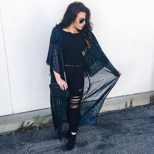 Image post by @collectivelykaitlyn on Instagram