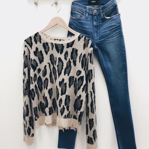 Image post by @shopoutoftown on Instagram