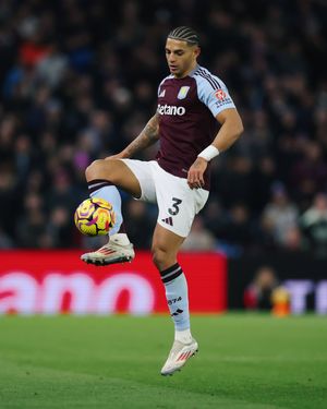 Image post by @AVFCOfficial on Twitter/X