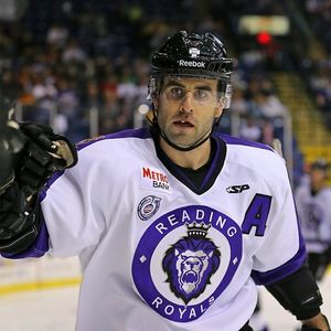 Image post by @readingroyals on Instagram