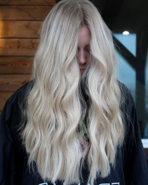 Image post by @behindthechair_com on Instagram