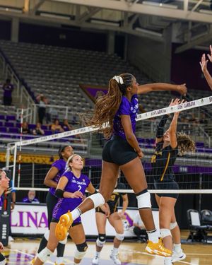 Image post by @ecusportsnetwork on Instagram