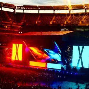 Image post by @metlifestadium on Instagram