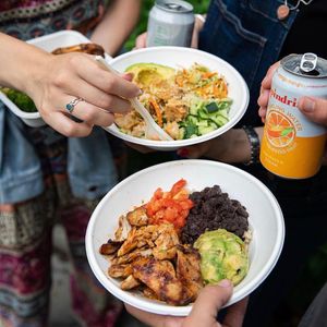 Image post by @drinkspindrift on Instagram